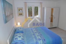 Rovinj - kuća na bajkovitoj poziciji - 400 M2 !, Rovinj, House