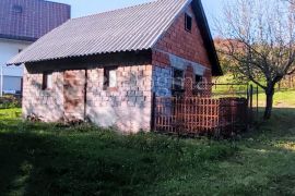 GORSKI KOTAR - KUĆA ZA OBITELJSKI ŽIVOT ILI ODMOR, Ravna Gora, House