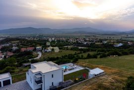 Vila s bazenom i panoramskim pogledom, ekskluzivno u Dogmi, Otok, بيت