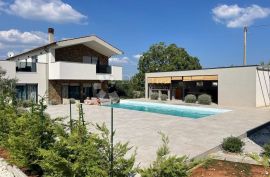 Moderna kuća sa bazenom na mirnoj lokaciji, Marčana, Kuća