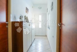 ZADAR - STANOVI - APARTMANSKA KUĆA, Zadar, Casa