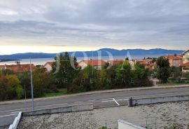 Novoizgrađeni moderni stanovi, Malinska - otok Krk, Malinska-Dubašnica, Apartamento