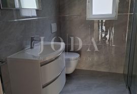 Novoizgrađeni moderni stanovi, Malinska - otok Krk, Malinska-Dubašnica, Appartement