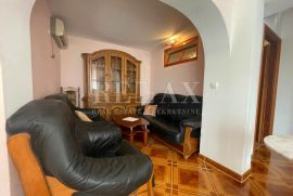 Crikvenica-Centar, kuća sa 3 apartmana, Crikvenica, Casa