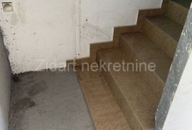 Zemun, Krajiška, poslovna zgrada 400m2, izdavanje, Zemun, Gewerbeimmobilie