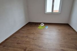 Istra, Medulin, Banjole, stan drugi kat, 3SS+DB, 100m2 s pogledom na more i bazenom prodaja, Medulin, Appartement