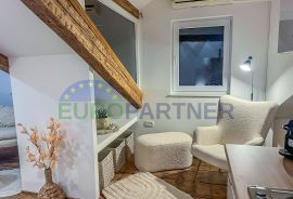 Pula, centar, prekrasan novouređeni studio apartman, Pula, Flat