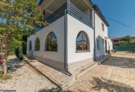 Predivna kuća s okućnicom u blizini Poreča, Istra, Poreč, Casa