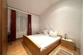 Crikvenica- Kuća u širem centru sa 7 apartmana, Crikvenica, بيت