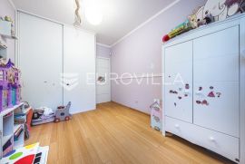 Zagreb, Šestine, predivan trosoban stan NKP 95,29  m2 s vrtom 117,35 m2, Zagreb, Apartamento