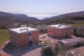 Istra, Labin - prekrasni trosobni stan u urbanoj villi, A6 1. kat, NKP 81.74 m2 - pogled na more, Labin, Appartement