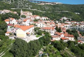 BAKAR, CENTAR - građevinsko zemljište 2600 m2 s pogledom na more, Bakar, Terrain