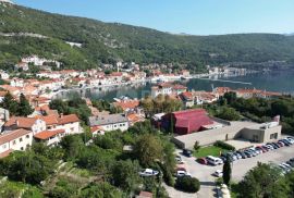 BAKAR, CENTAR - građevinsko zemljište 2600 m2 s pogledom na more, Bakar, Terreno