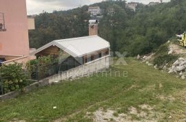 VIŠKOVO, SARŠONI, RONJGI- građevinsko zemljište 6802 m2 za stambenu zgradu-stanove -apartmane / obiteljsku kuću / kuću za iznajmljivanje - odmor s bazenom!!!, Viškovo, Terrain