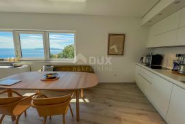 OPATIJA, POBRI - penthouse iznad centra Opatije s garažom, panoramski pogled na more, Opatija - Okolica, Kвартира