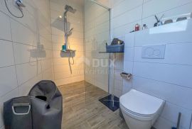 OPATIJA, POBRI - penthouse iznad centra Opatije s garažom, panoramski pogled na more, Opatija - Okolica, Stan