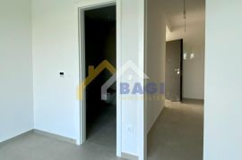 PRIVLAKA- novogradnja, Privlaka, Apartamento