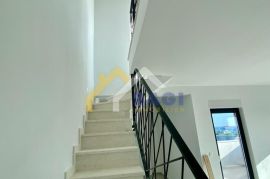 PRIVLAKA- novogradnja, Privlaka, Apartamento