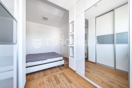 Zagreb, Remete, luksuzan trosobni pentouse NKP 110,00 m2, Zagreb, Appartment