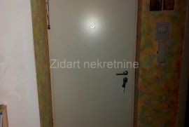 Galenika,Jovana Stojsavljevića 54m2, uknjižen, Zemun, Wohnung