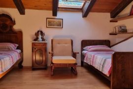 Renovirana kamena kuća sa bazenom, Buzet, okolica, Istra, Buzet, House