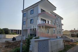 Volme Penthouse 92m2 ,Garaža,pogled more !, Medulin, شقة