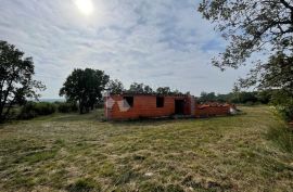 Građevinsko zemljište u oazi mira, s djelomično izgrađenim objektom, Barban, Tierra