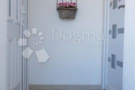 Dvoetažni stan sa pogledom na more, Pula, Appartment