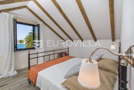 Otok Šipan, kamena kuća prvi red do mora, Dubrovnik - Okolica, Casa