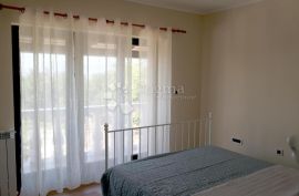 Drenova, stan, 1.kat , 155m2, Rijeka, Apartamento