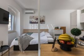 Zgrada na atraktivnoj lokaciji - sa 8 apartmana, Rijeka, Σπίτι