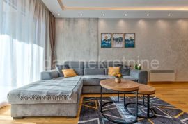 Pino Silvestre, 52m2 lux, Wellnes, parking, Čajetina, Appartment