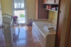 Zadar odličan stan u blizini centa, Zadar, Appartment