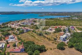 Građevinsko zemljište u Medulinu na odličnoj lokaciji, Medulin, Land