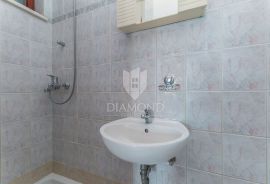 Novigrad, samostojeća kuća 500 m od mora, Novigrad, House