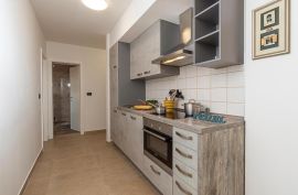 Tri renovirana stana na prvoj etaži, Novigrad, Istra, Novigrad, Appartamento