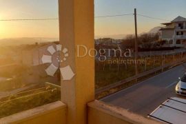 Kuća s pogledom na more, 6 km od Splita, Solin - Okolica, Дом