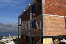 Stan 82m2 - Ražanac prvi red do mora, Ražanac, Appartement