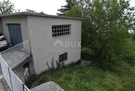 RIJEKA, HRELJIN- dvojna kuća 150m2 s pogledom na more + okoliš 1450m2, Bakar, Casa