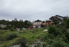 MATULJI, JURDANI, JUŠIĆI, PRINCIPI- građevinsko zemljište 2000m2 za stambenu zgradu–stanove/apartmane/obiteljsku kuću, Matulji, Terrain