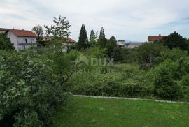 OPATIJA, KASTAV, TRINAJSTIĆI- kuća 110m2 s pogledom na more + garaža 90m2 + pomoćne zgrade 45m2 + okoliš 4100m2, Kastav, Haus