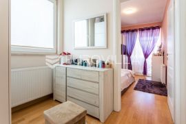 Zadar, Diklovac, trosoban stan s vrtom i pogledom na more, Zadar, Apartamento