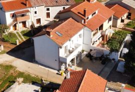 Lijepa kuća na prostranoj okućnici, Marčana,okolica, Istra, Marčana, House