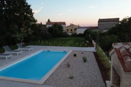 Novoizgrađena kuća sa bazenom, Barban, okolica, Istra, Barban, House
