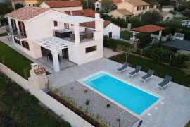 Novoizgrađena kuća sa bazenom, Barban, okolica, Istra, Barban, Дом