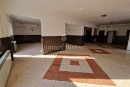 MATULJI, poslovni prostor od 120 m2 s parkingom, Matulji, Propriedade comercial