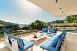 Trogir - Marina, luksuzna vila s bazenom i wellnessom, Marina, Σπίτι