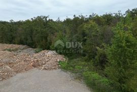 MATULJI, JURDANI, MALI BRGUD- građevinsko zemljište 17065m2 (9000m2 građevinsko) stambenu zgradu– stanove ili poslovno- stambenu zgradu/ halu/ poslovnu zgradu/ suhu marinu/ otvoreno skladište, Matulji, Arazi