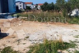 BIBINJE - Građevinsko zemljište pokraj marine Dalmacija, Bibinje, Arazi
