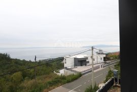 OPATIJA, IČIĆI, POLJANE- villa 155m2 s panoramskim pogledom na more i bazenom + uređena okućnica 600m2, Opatija - Okolica, Famiglia